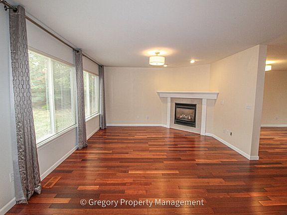 5th image of 4825 138th St SE