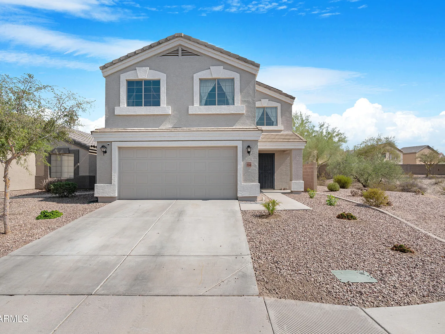 4 bed, 2.5 bath, 1920 sqft, $2,400 — Photo 2