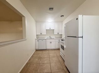 579 S Highland Dr APT 4, Palm Springs, CA 92264