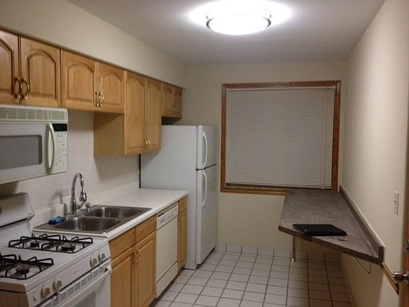 3rd image of 1531 Bonnie Brae Pl