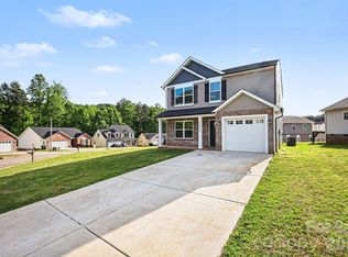 1573 Mayfair Dr, Conover, NC 28613