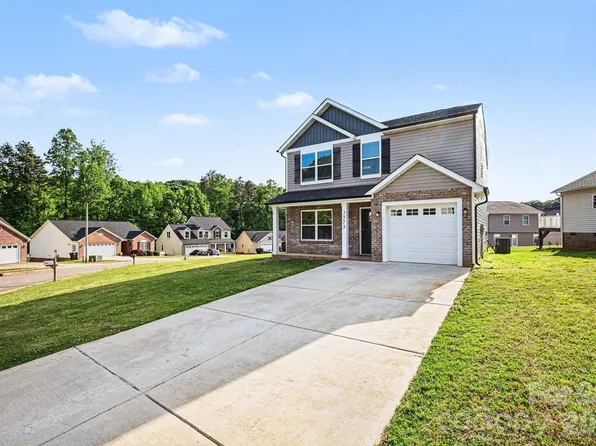 1573 Mayfair Dr, Conover, NC 28613