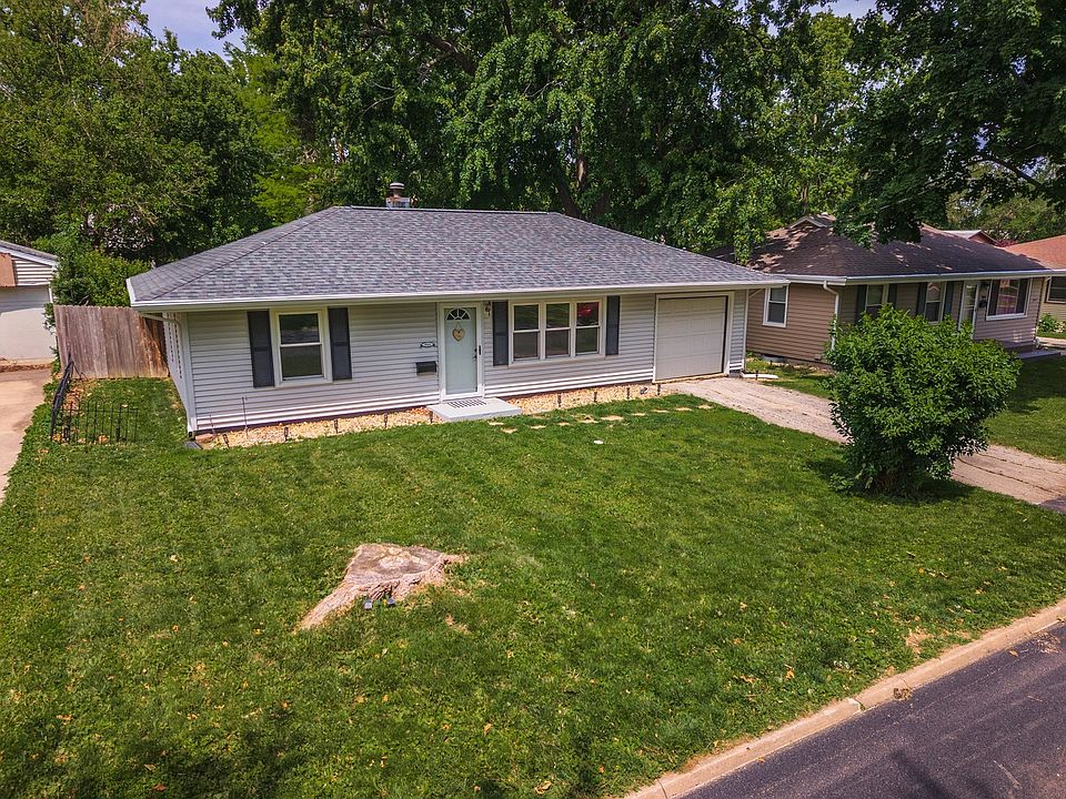 1st image of 906 Fairchild Ave