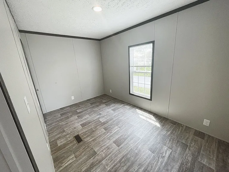 515 Tom Mann Rd — Photo 39