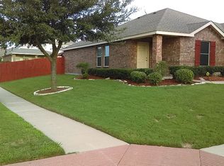 290 San Jacinto Dr, Lavon, TX 75166