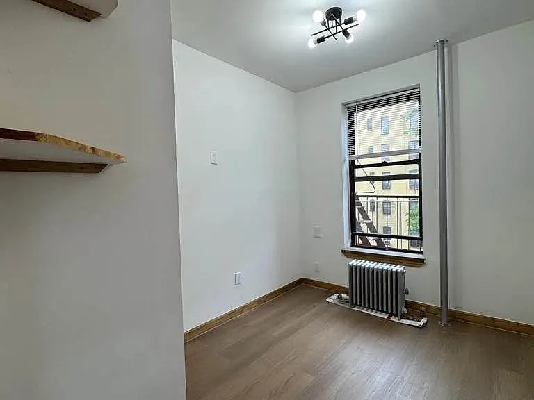 2248 1st Ave #6 — Photo 6