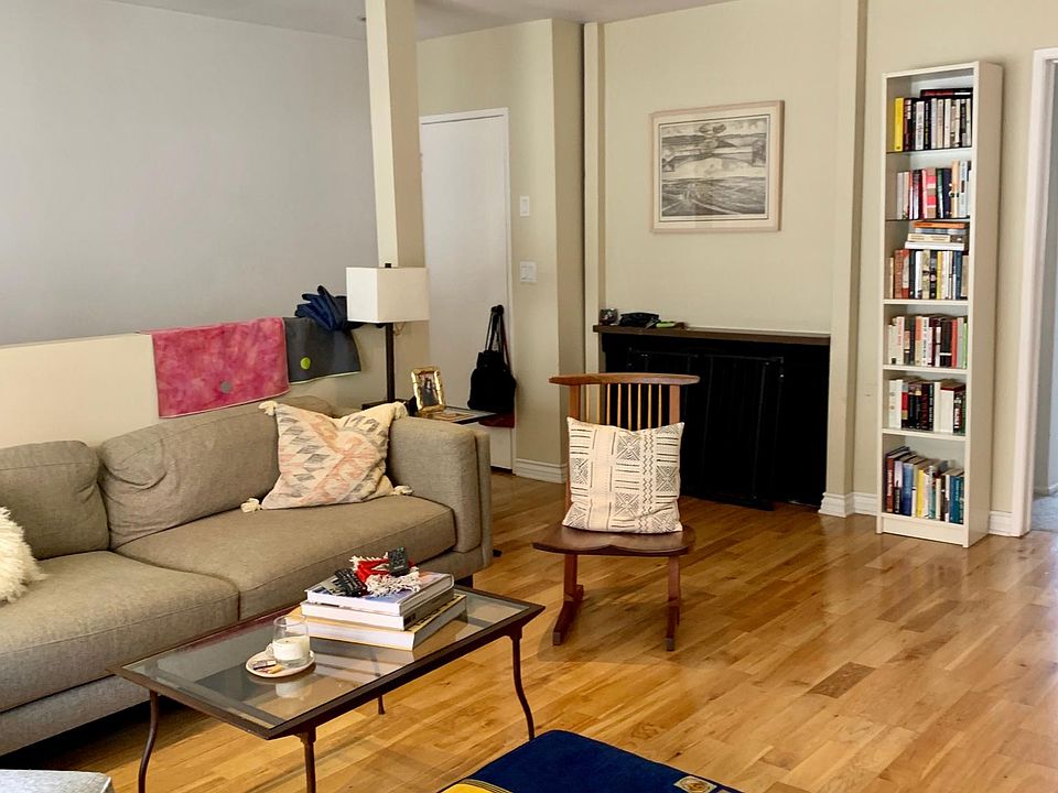 1st image of 824 18th St APT 3