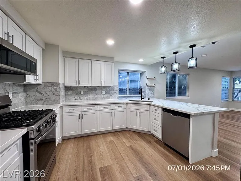 8405 Shady Shores Cir — Photo 6