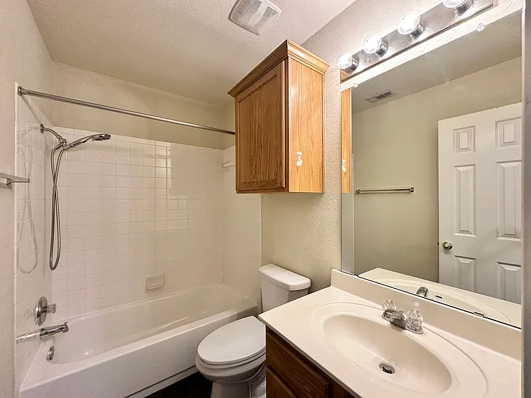 4510 Causeway Ct — Photo 25