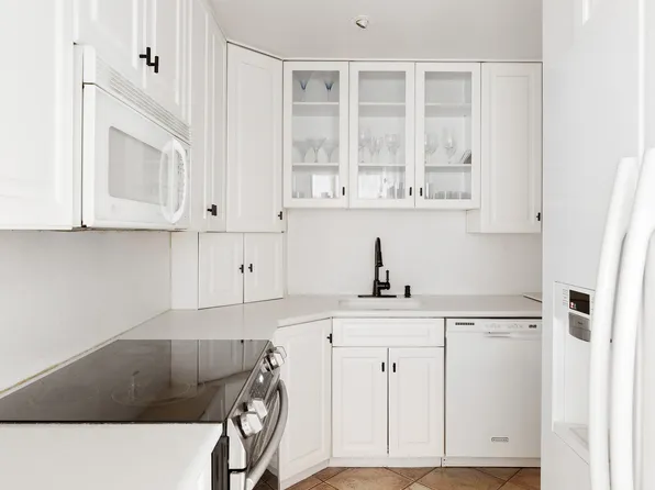 475 Park Avenue image 4 of 7