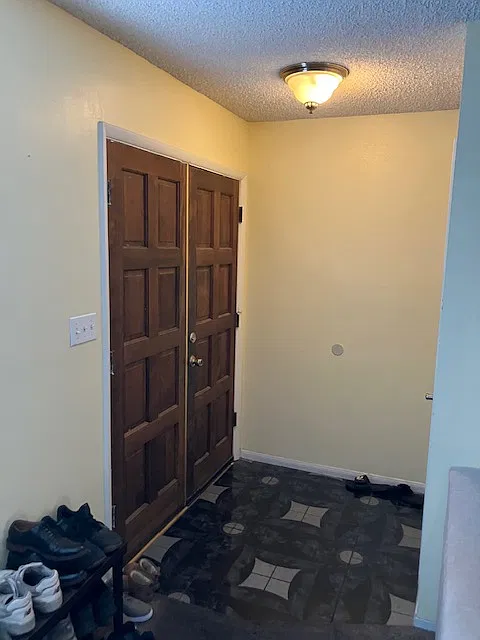 4 bed, 1900 sqft, $650 — Photo 3