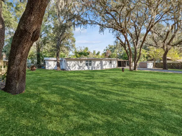 38341 Palm Grove Dr, Zephyrhills, FL 33542