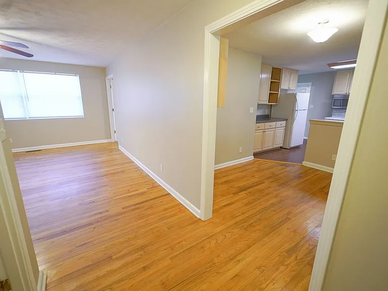 1804 Skyland Dr — Photo 10