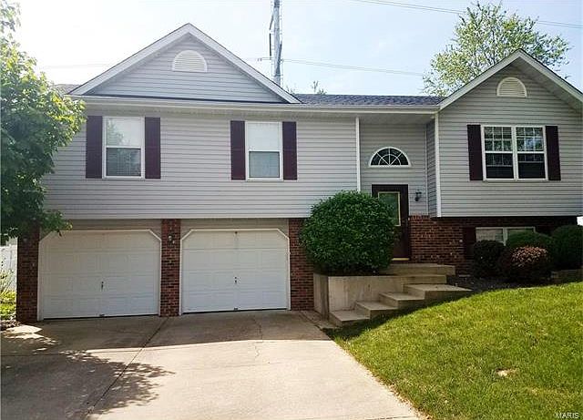 1st image of 829 Cedar Valley Dr
