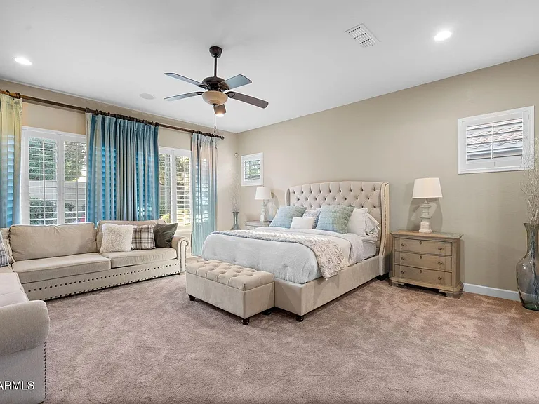 3781 E Chestnut Ln — Photo 39