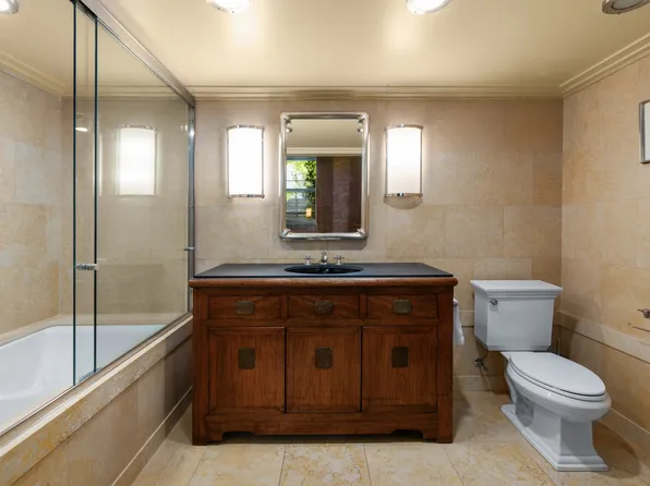 72 Horatio Street image 9 of 14