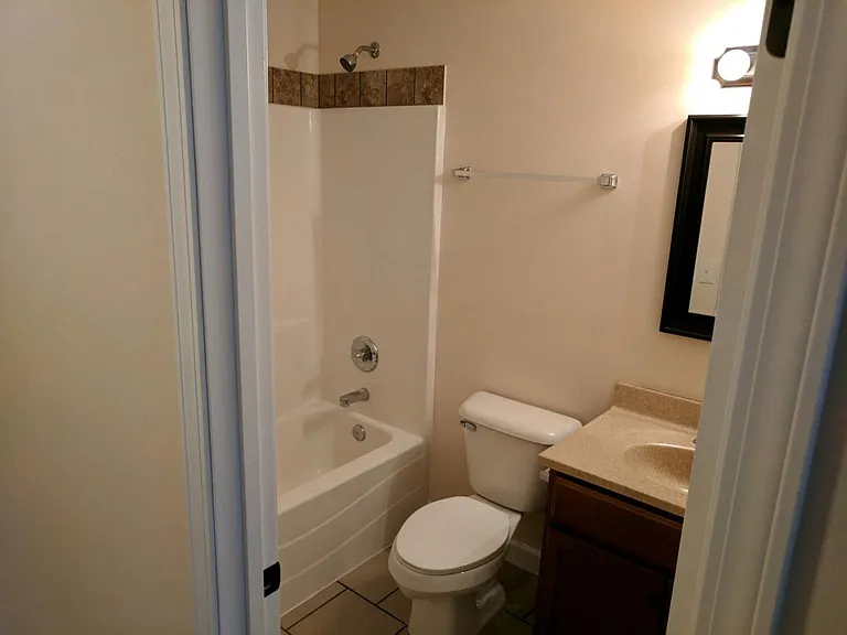 319 N Kimberlin St #B — Photo 6