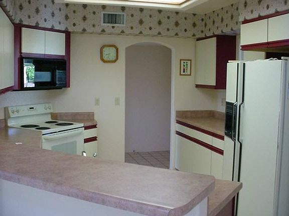 2nd image of 473 W Camino Holgado