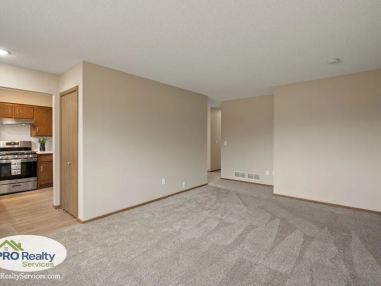 23345 Yucca St NW — Photo 6