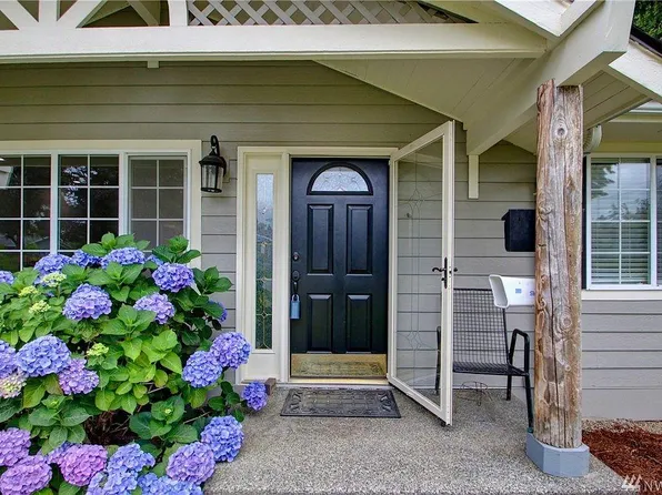 1304 Hillcrest Park Way, Mount Vernon, WA 98274