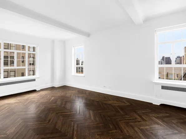 241 Central Park West image 4 of 16