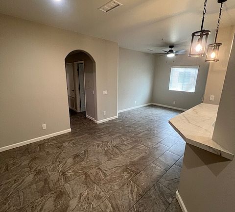 4th image of 26384 Arboretum Way