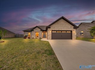 29359 Amy Cir, Ardmore, AL 35739