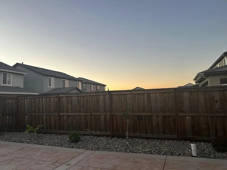 Arbuckle Ave — Photo 20