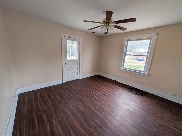 999 Beaver Rd #2, Ambridge, PA 15003