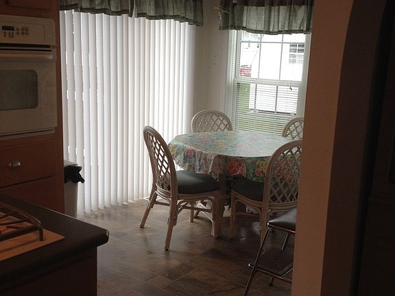 4th image of 312 Brittany Ter