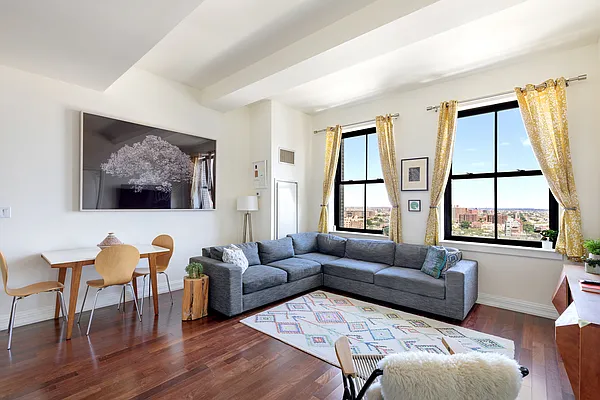 Sold by Compass | media 2