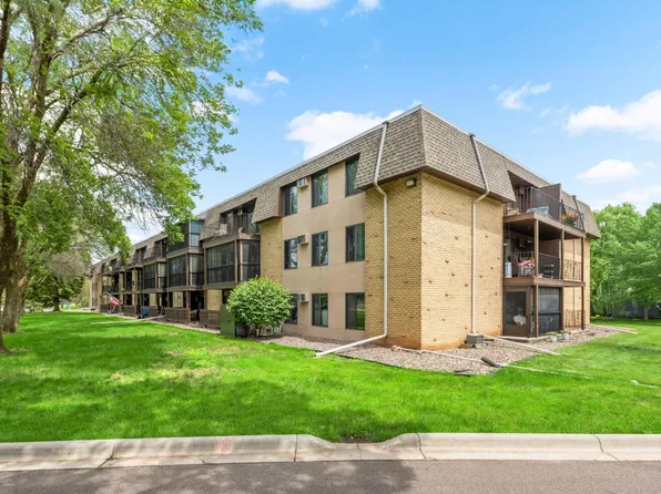 3461 Kent St APT 1103, Shoreview, MN 55126