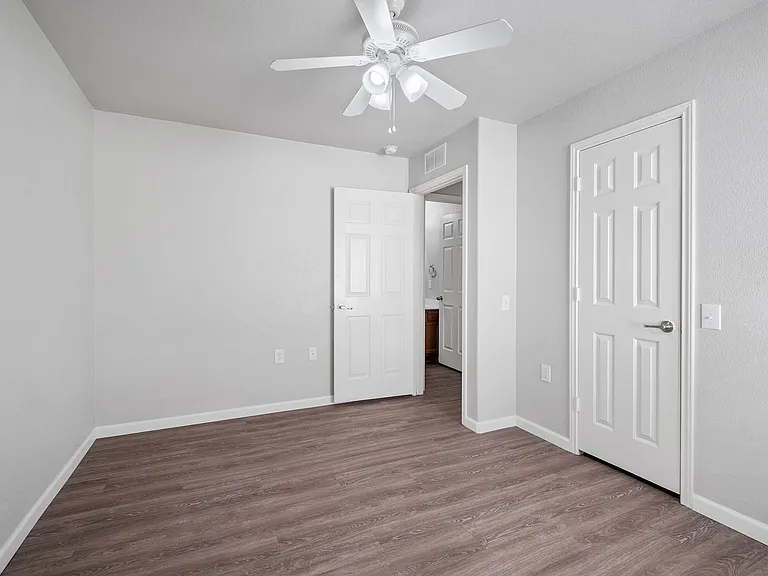 5932 Abby Ann Ln — Photo 18