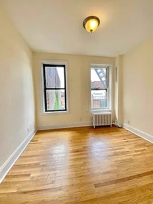 Rented by Waverly Realty Associates | media 8