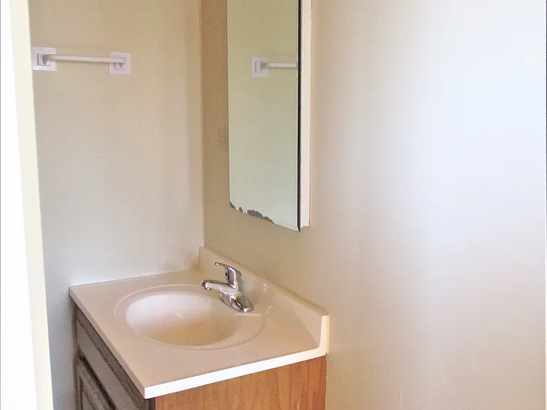 736 Pine St — Photo 19