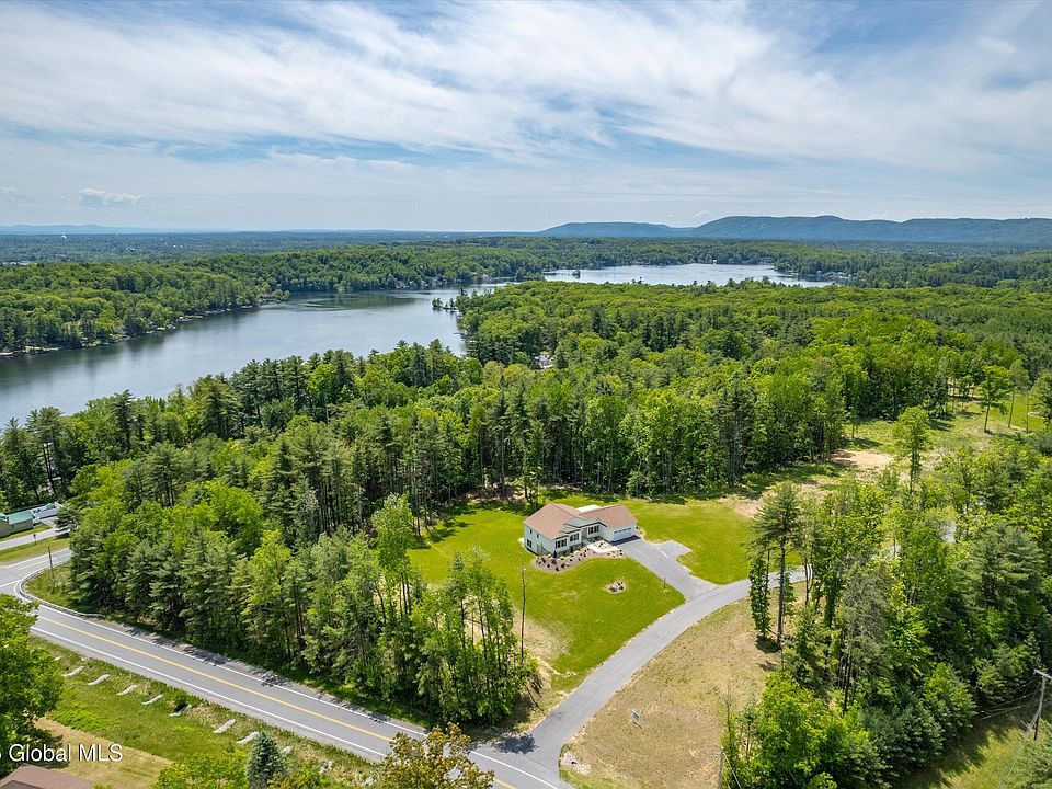 ヤヨマウンテンビューページ 7 Mountainview Terrace, Lake George, NY 12845 | Zillow