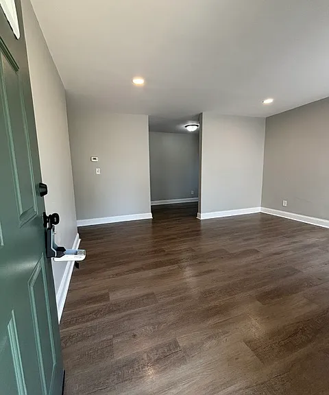 4364 Buchanan St — Photo 2