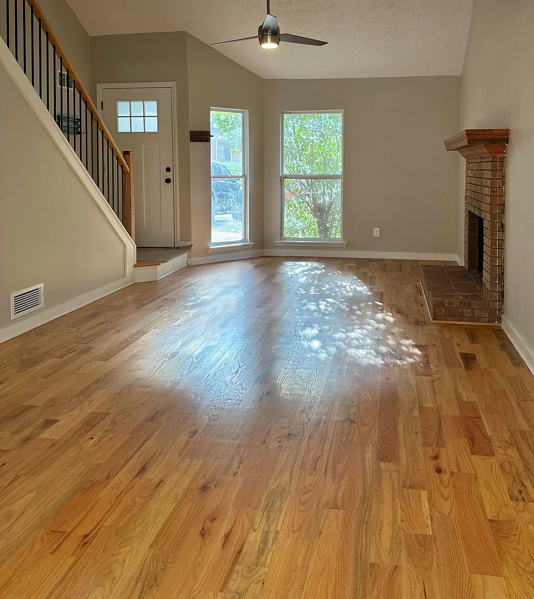 Building Photo - 4930 Farmstead Ct NE