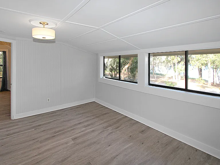 289 W Lakeview Ave — Photo 17