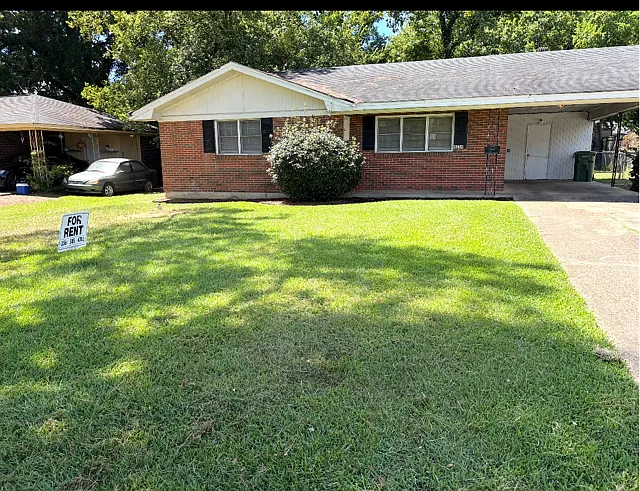 3 bed, 1100 sqft, $1,035 — Photo 2