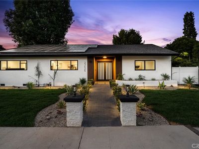 23635 Tiara St, Woodland Hills, CA, 91367