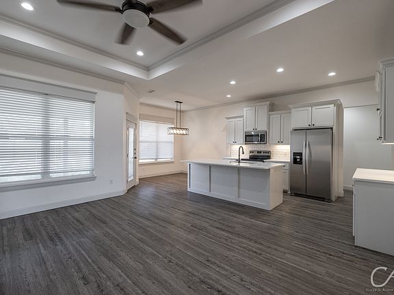 3rd image of 308 Bella Way