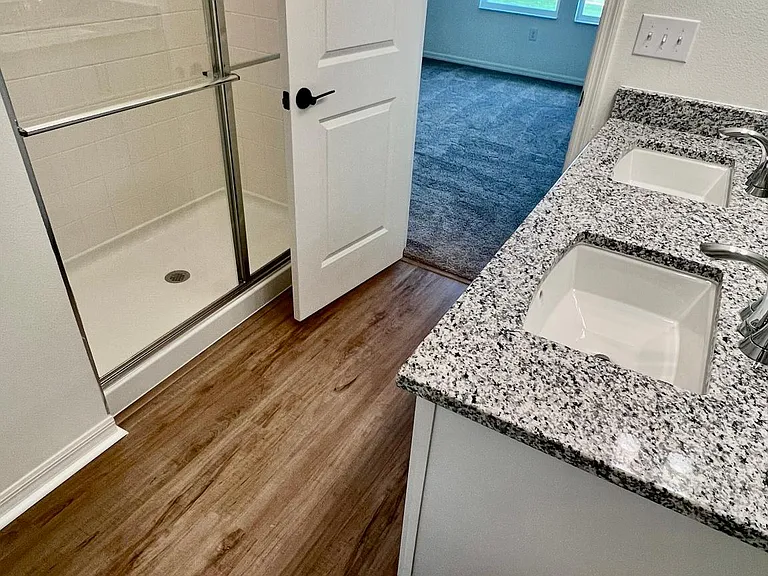 703 Stoney Point Cir — Photo 11