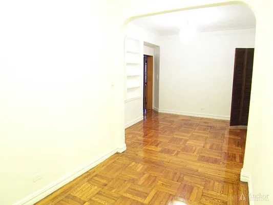 Sold by Anchor Associates | media 13