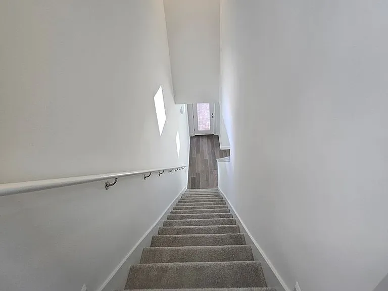 10172 Pearson Ave — Photo 18