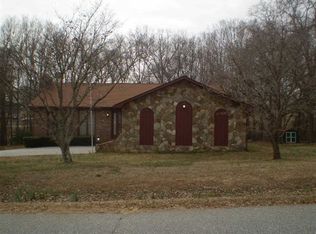 410 Quail Ridge Cir, Boiling Springs, SC 29316