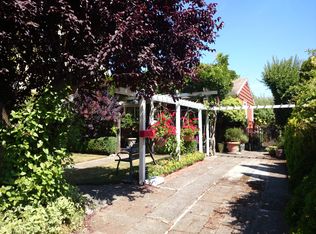 5914 49th Ave SW, Seattle, WA 98136