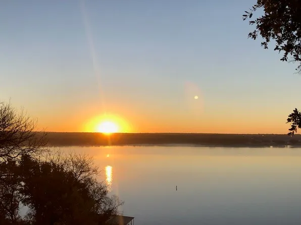 1074 Oak Point Dr, May, TX 76857