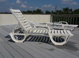 1332 Oak St, Saint Simons Island, GA 31522