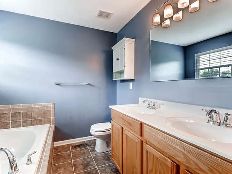2315 Elderberry Dr — Photo 9